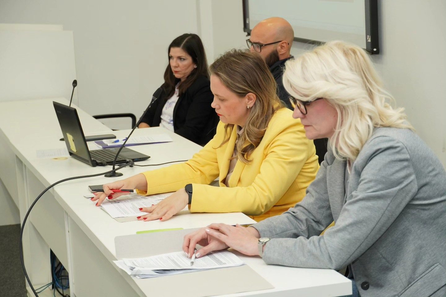 Monitoring i evaluacija ekoloških projekata u Novom Sadu: Kako Institut za medijaciju unapređuje kvalitet i transparentnost programa zaštite životne sredine